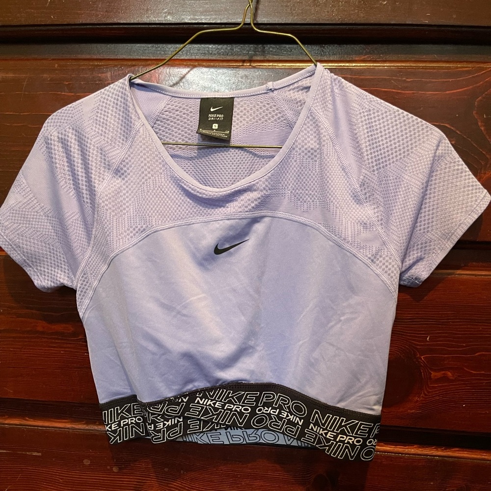 Nike pro crop top